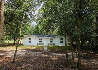 2425 Se 10th Avenue - Photo 1