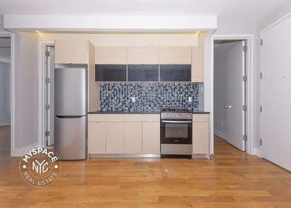 462 Pulaski Street - Photo 1