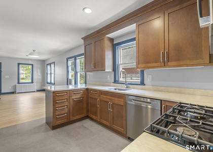 16 Saint Charles Avenue - Photo 1