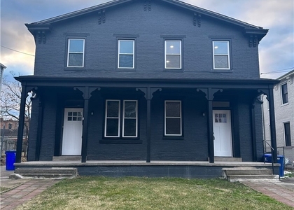 1415 Columbus Ave - Photo 1