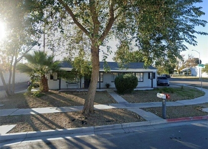 1122 S 17th Street - Photo 1