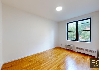 East 89 Street - Photo 1
