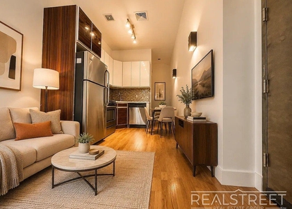 277 Menahan Street - Photo 1