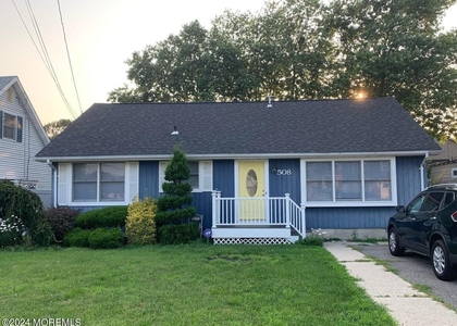 508 Asbury Avenue - Photo 1