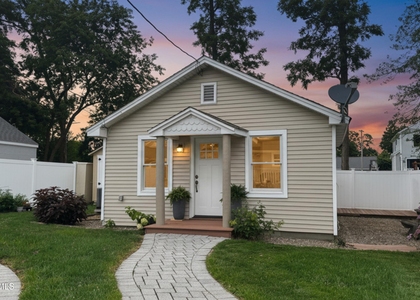 919 Ellison Avenue - Photo 1