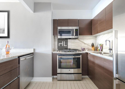East 65th Street - Photo 1