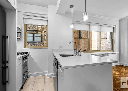 East 57th Street - Photo 1