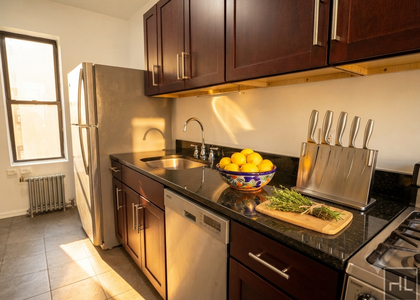 West 11 Street - Photo 1