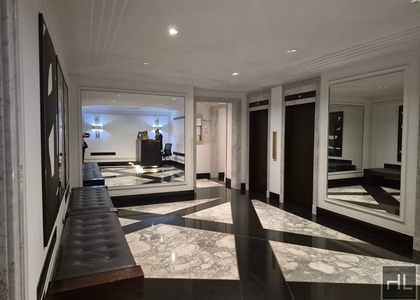 Fifth Avenue - Photo 1