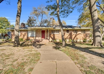 1122 W Main Street - Photo 1