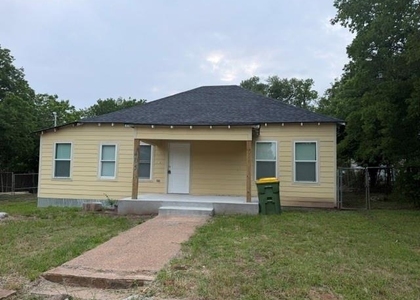 405 E Evans Street - Photo 1