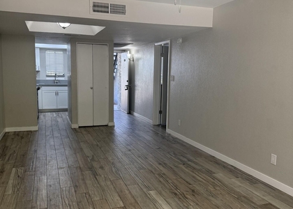 1215 E Lemon Street - Photo 1