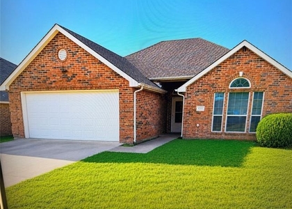 1016 Glenhaven Drive - Photo 1