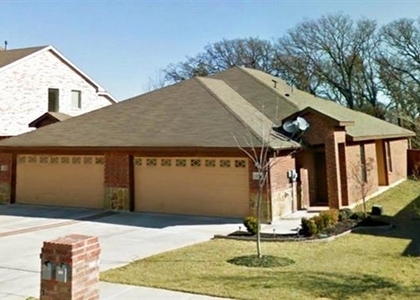 1432 Ravenwood Drive - Photo 1