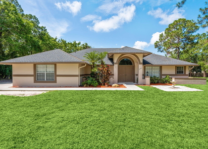 17104 76th Street N - Photo 1