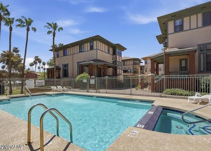 724 S Beck Avenue - Photo 1