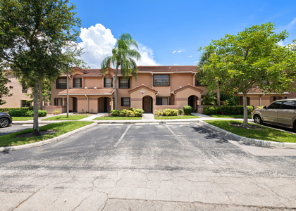 10691 Nw 14th Street - Photo 1