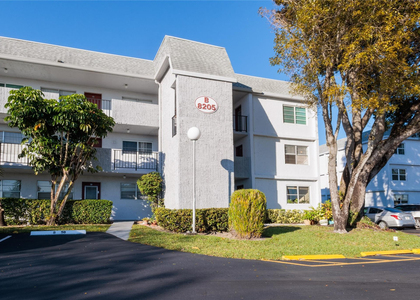 8205 Nw 61st Street - Photo 1
