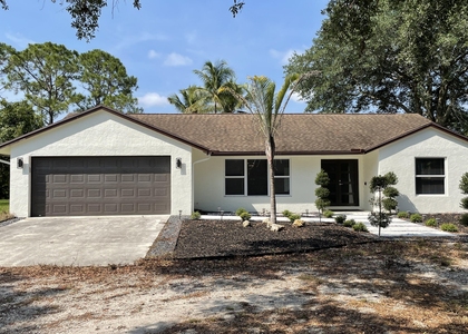17548 32nd Lane N - Photo 1