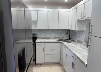 5750 Nw 64th Avenue - Photo 1