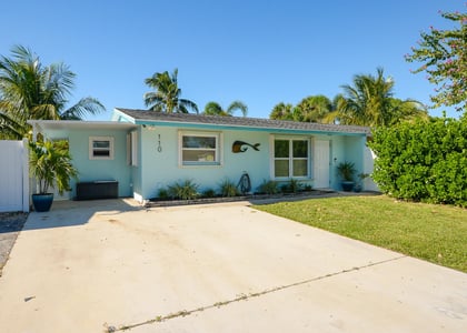 110 Sw Hideaway Place - Photo 1