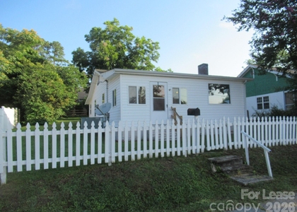306 W 2nd Street - Photo 1
