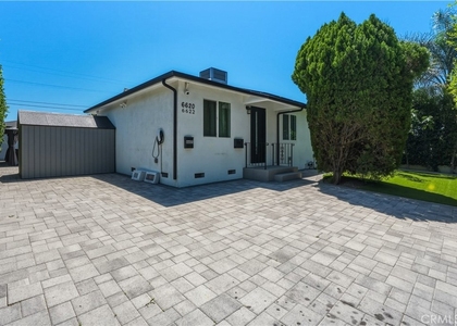 6620 Bellaire - Photo 1