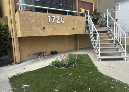 1720 Peyton - Photo 1