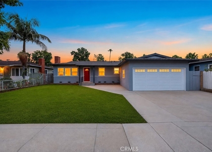 443 S Devon - Photo 1