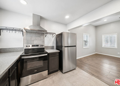 1543 W 23rd Street - Photo 1