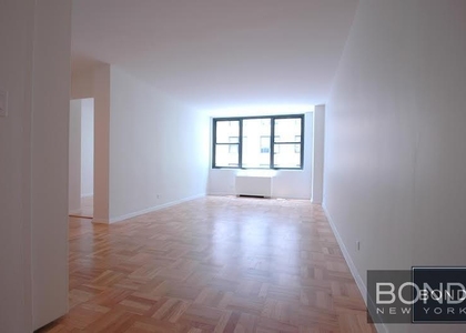 East 49th Street - Photo 1