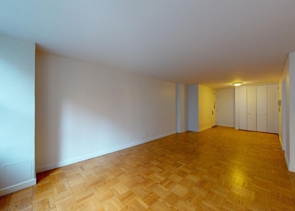 East 49th Street - Photo 1