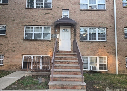 143 College Drive - Photo 1