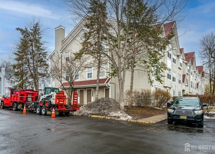 150 Prestwick Way - Photo 1
