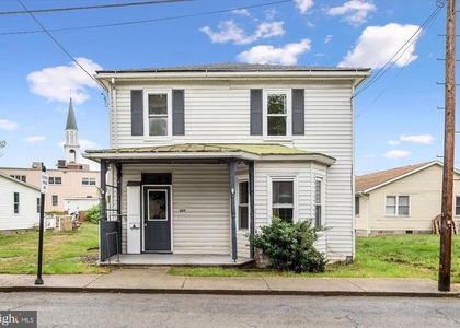 309 N Lawrence Street - Photo 1