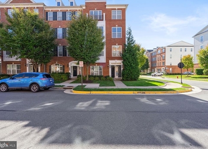 43085 Thoroughfare Gap Terrace - Photo 1