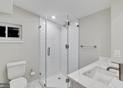 1435 N 5th Street - Photo 1