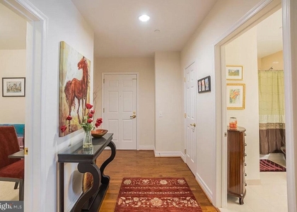 1600 Arch Street - Photo 1