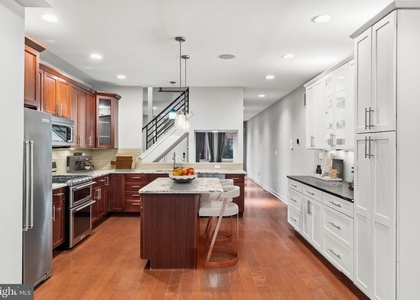 765 S 15th Street - Photo 1