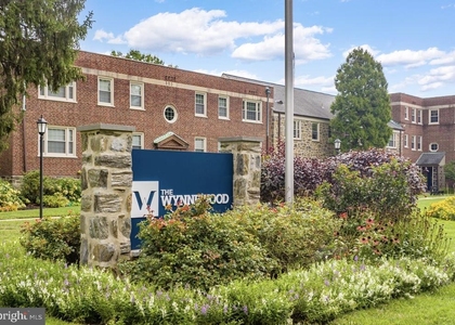 150 E Wynnewood Road - Photo 1