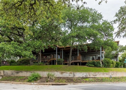 1212 Castle Hill St - Photo 1