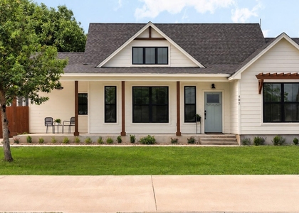 402 E Ash Dr - Photo 1