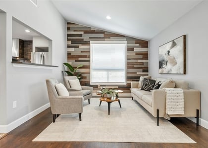 5503 Manor Rd - Photo 1
