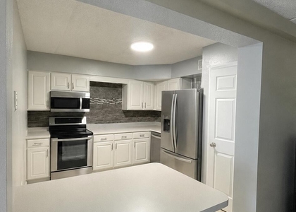 3401 Townsend Boulevard - Photo 1
