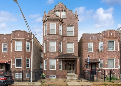 3213 S Lituanica Avenue - Photo 1