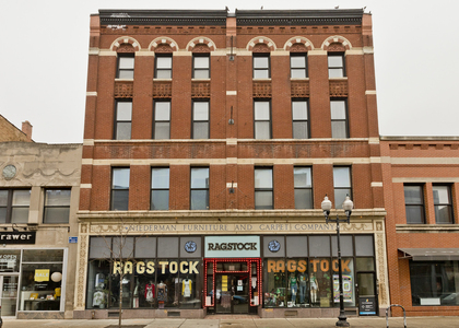1459 N Milwaukee Avenue - Photo 1