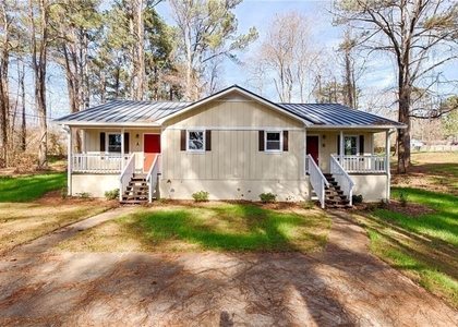 4283 E Paulding Drive - Photo 1