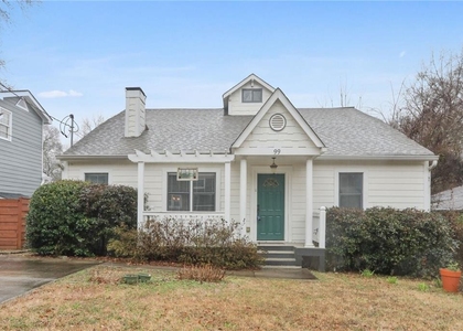 99 Bates Avenue Ne - Photo 1