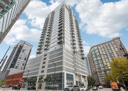 653 N Kingsbury Street - Photo 1