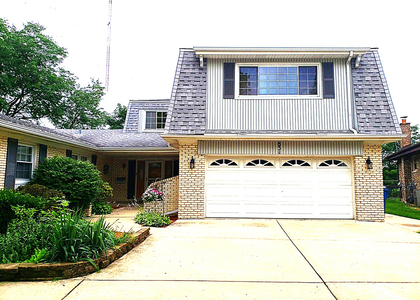 831 W Heritage Drive - Photo 1